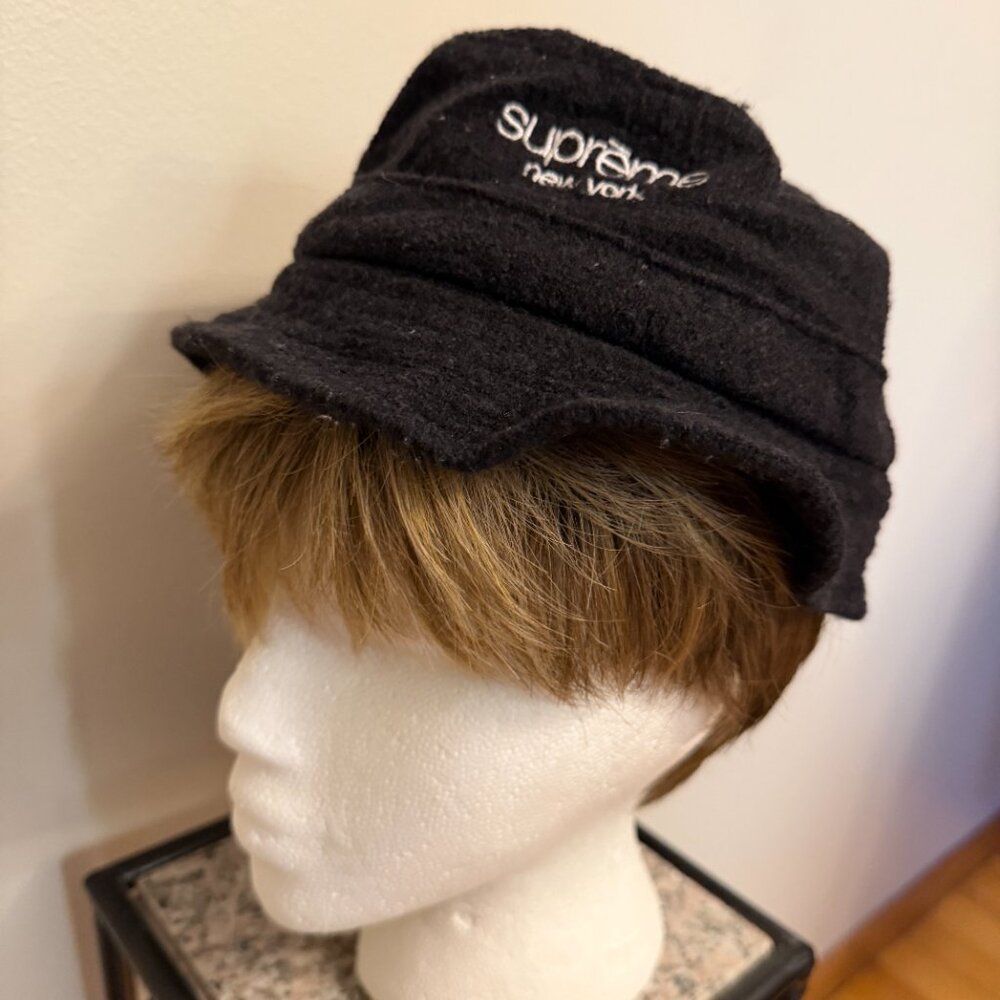 SUPREME Classic Logo Terry Crusher Black Bucket Hat Small/Medium 2021 Loro
